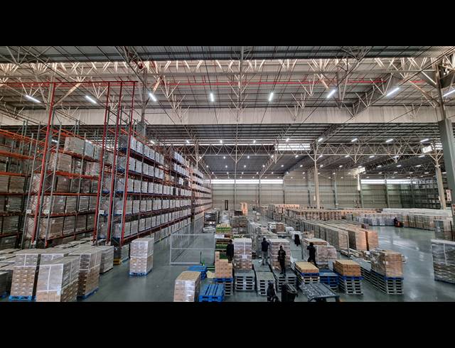 22,095M² WAREHOUSE TO LET IN GLEN MARAIS